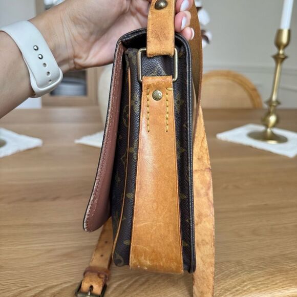 ✅AUTHENTIC✅LOUIS VUITTON CARTOUCHIERE GM - Picture 6 of 14